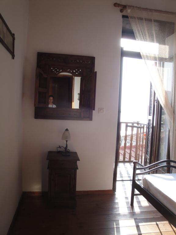 Villa Chrysodimi Chalki Town الغرفة الصورة