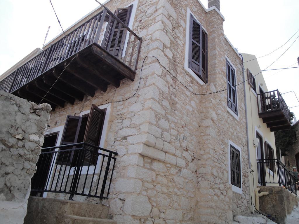 Villa Chrysodimi Chalki Town الغرفة الصورة