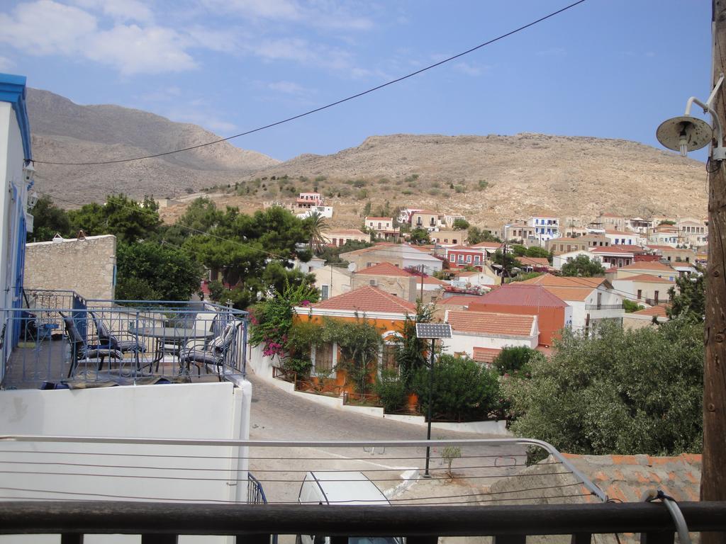 Villa Chrysodimi Chalki Town الغرفة الصورة