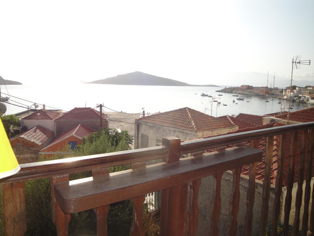 Villa Chrysodimi Chalki Town الغرفة الصورة